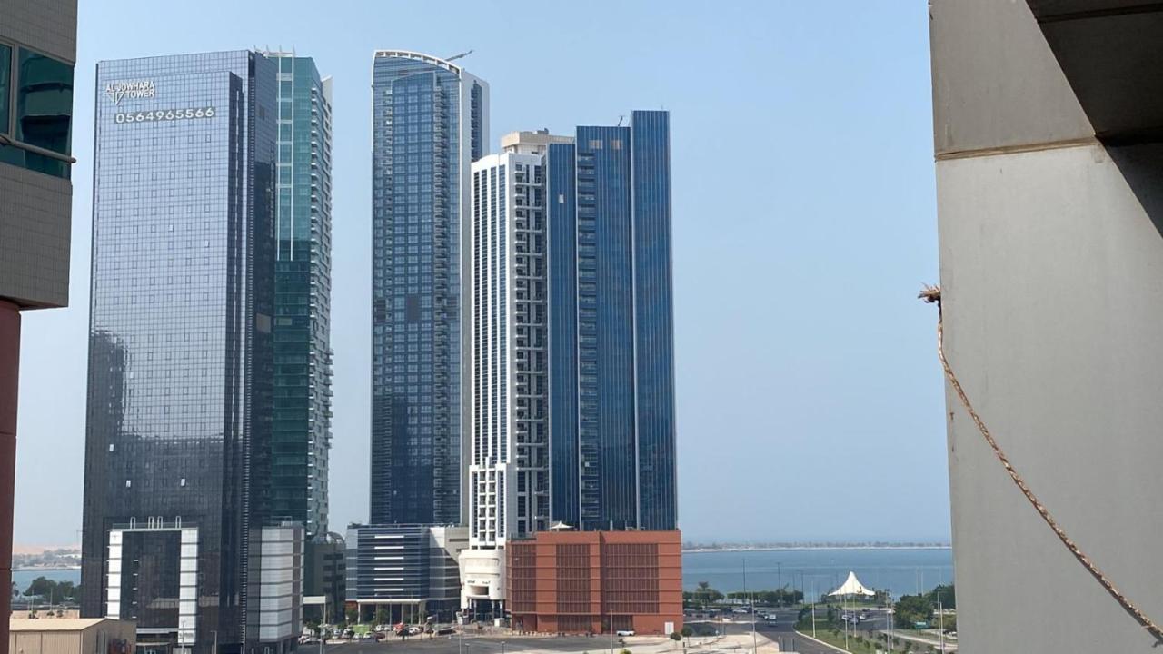 Sharing Motel Rooms Abu Dhabi Eksteriør bilde