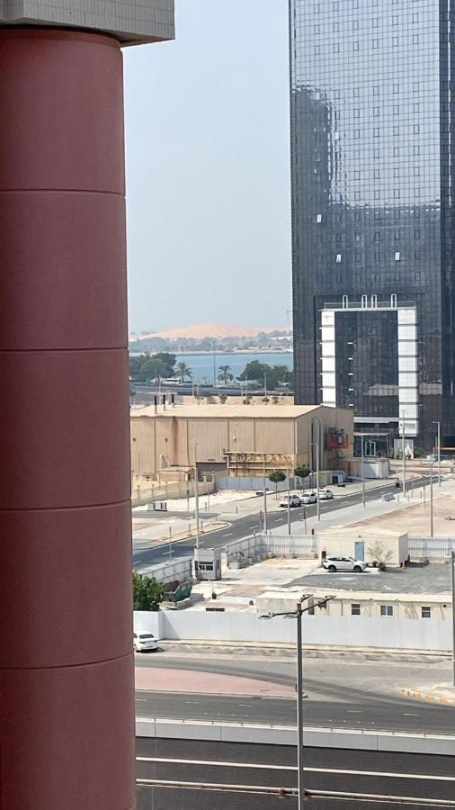 Sharing Motel Rooms Abu Dhabi Eksteriør bilde